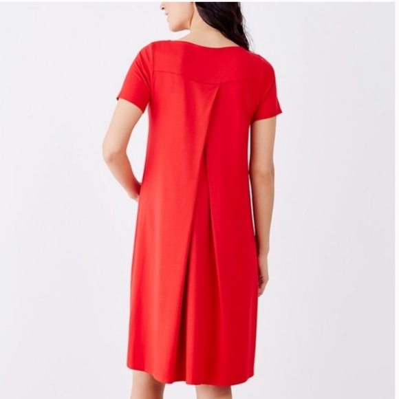J. Jill Wearever T-shirt Shift Dress with Pleated Back - Picture 2 of 10